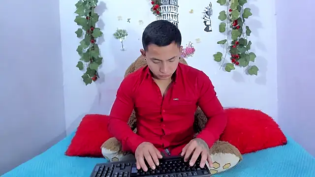 NataliaAndJulliam online show from March 2, 3:09 am