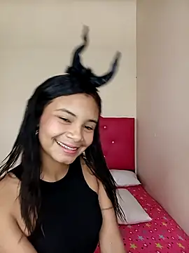 liz7skinny online show from September 8, 6:29 pm