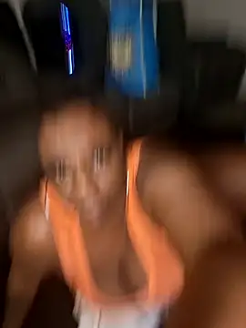 Thickkemzz41 online show from April 8, 5:40 am