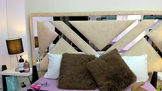 ximena vasquez8 online show from March 1, 3:08 am