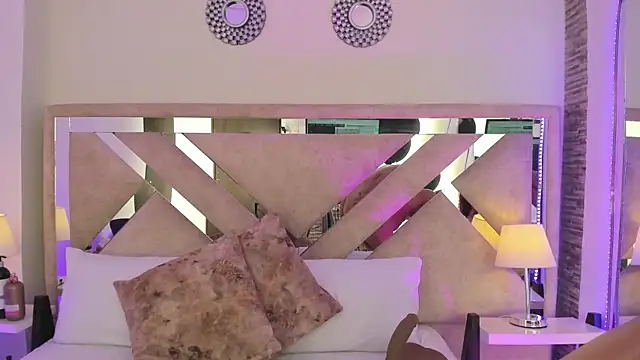 ximena vasquez8 online show from April 5, 3:47 am