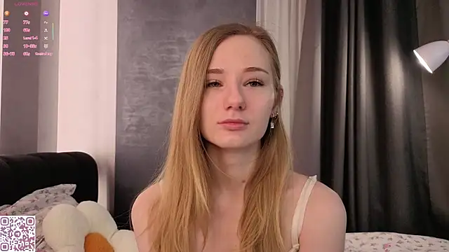 ElvinaRose online show from December 19, 2:18 am