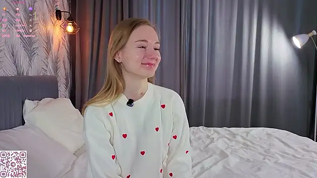 ElvinaRose online show from February 14, 4:31 am