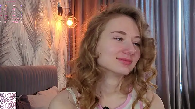 ElvinaRose online show from April 10, 2:39 am