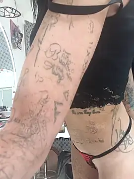 Tannedtattooed69 online show from May 28, 8:44 am
