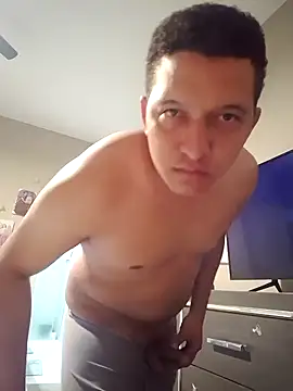 Snapshot of Leannel26 chatting on March 22, 1:58 pm Leannel26 online show from March 22, 1:58 pm