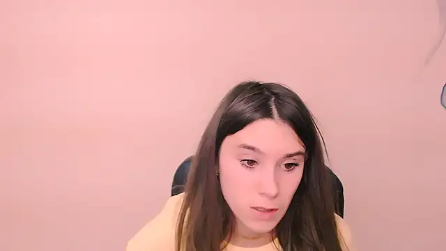 RosaRay  online show from November 18, 8:19 am