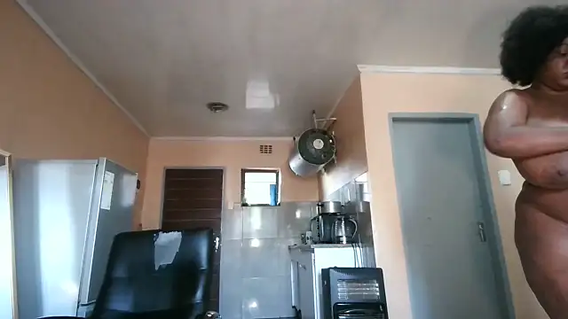 BusybooobsXXX3 online show from October 7, 5:15 am