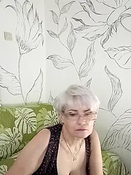 Catty Lady online show from September 17, 4:52 pm