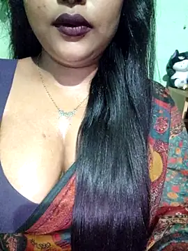 Snapshot of JIYA-04 chatting on April 6, 1:12 pm JIYA-04 online show from April 6, 1:12 pm