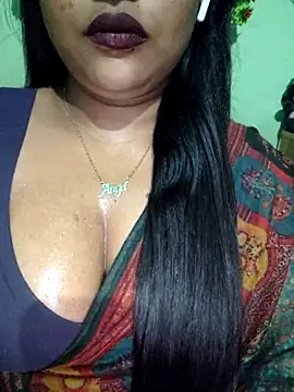 Snapshot of JIYA-04 chatting on April 7, 12:05 pm JIYA-04 online show from April 7, 12:05 pm