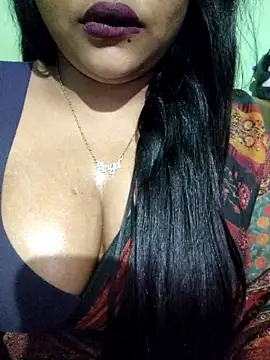 Snapshot of JIYA-04 chatting on April 11, 11:47 am JIYA-04 online show from April 11, 11:47 am
