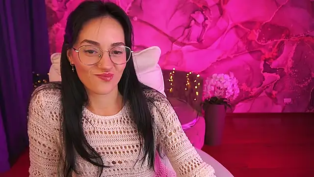 EviLune online show from October 7, 6:21 am