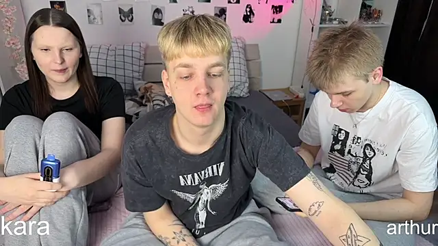 Snapshot of olivertasty chatting on February 4, 4:46 pm olivertasty online show from February 4, 4:46 pm