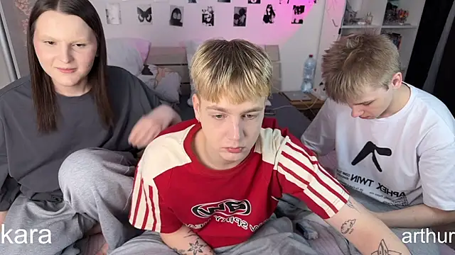 Snapshot of olivertasty chatting on February 6, 8:12 pm olivertasty online show from February 6, 8:12 pm