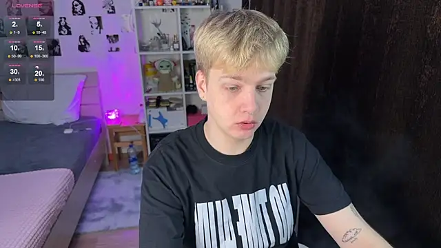 Snapshot of olivertasty chatting on February 27, 2:50 pm olivertasty online show from February 27, 2:50 pm