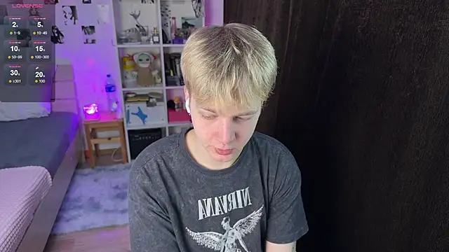 Snapshot of olivertasty chatting on February 28, 3:13 pm olivertasty online show from February 28, 3:13 pm