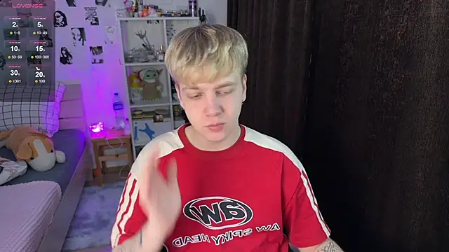 Snapshot of olivertasty chatting on March 2, 3:30 pm olivertasty online show from March 2, 3:30 pm