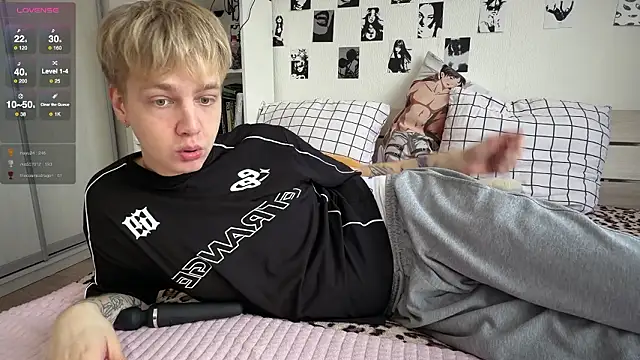 Snapshot of olivertasty chatting on March 11, 8:20 am olivertasty online show from March 11, 8:20 am