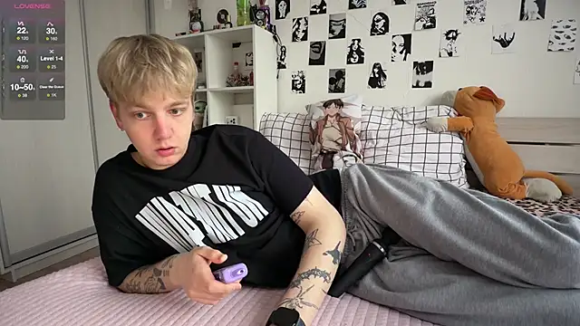 Snapshot of olivertasty chatting on March 16, 12:53 pm olivertasty online show from March 16, 12:53 pm