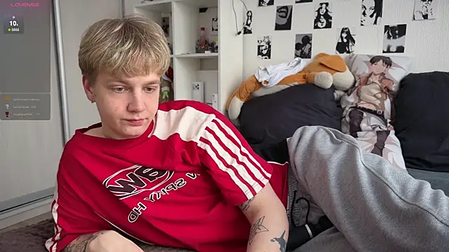 Snapshot of olivertasty chatting on April 4, 12:46 pm olivertasty online show from April 4, 12:46 pm