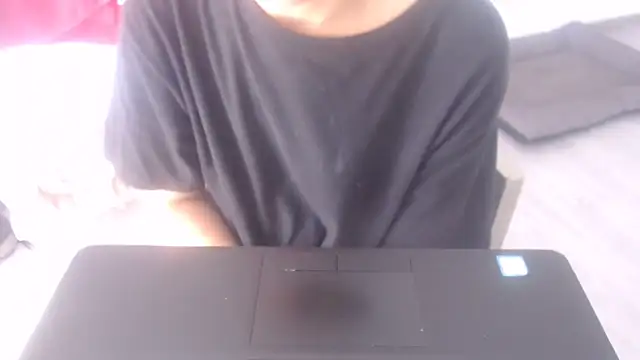 Snapshot of sabrina_v_ chatting on May 9, 1:38 pm sabrina v online show from May 9, 1:38 pm