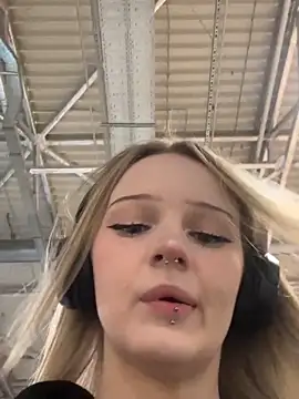 Snapshot of softlyblessed chatting on October 14, 2:29 pm softlyblessed online show from October 14, 2:29 pm