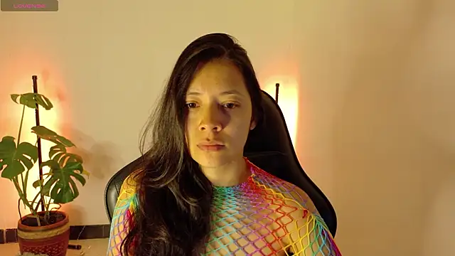 Sarasavage online show from February 4, 7:20 pm