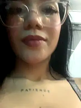 ElaRose 12 online show from November 4, 7:24 pm