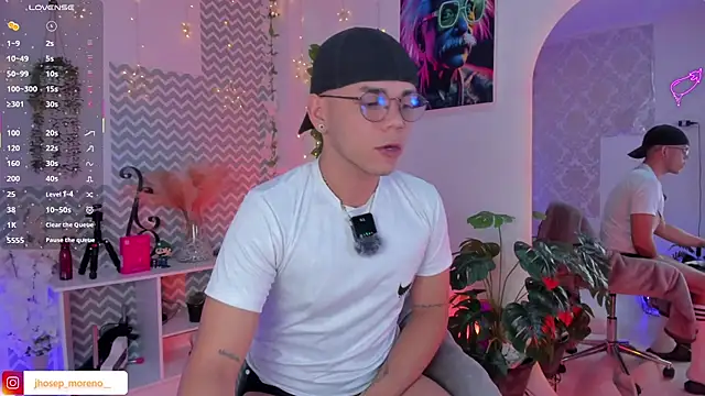 jhosepMoreno online show from April 5, 3:31 pm