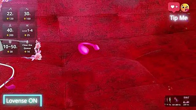 naomi powel online show from October 31, 9:16 pm