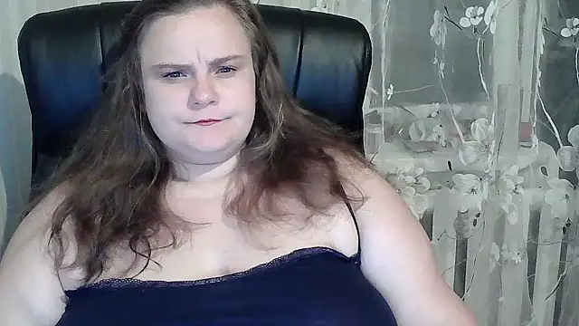 Snapshot of HollyXEva chatting on September 9, 8:19 pm HollyXEva online show from September 9, 8:19 pm