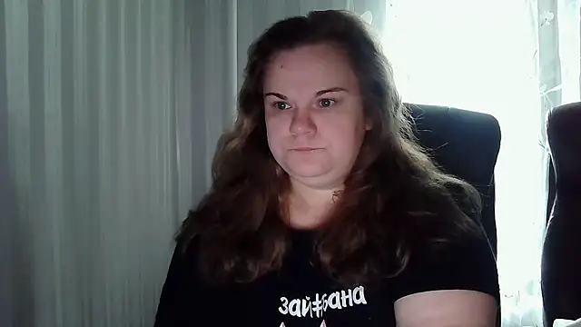 Snapshot of HollyXEva chatting on October 3, 8:22 am HollyXEva online show from October 3, 8:22 am