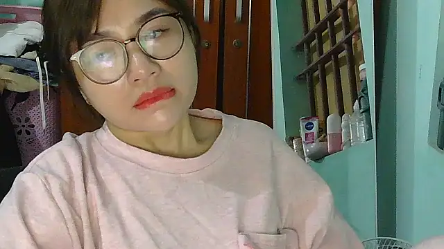 Uhem112 online show from November 16, 2:06 am