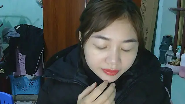 Uhem112 online show from December 19, 1:12 am