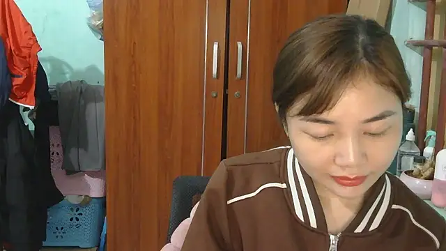 Uhem112 online show from December 22, 1:35 am