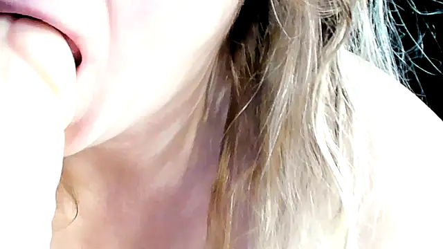 Naughty  Slave online show from September 29, 11:26 am