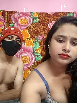 Seducing couple online show from July 18, 4:05 am