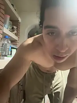 Snapshot of Papiluis96 chatting on March 2, 5:08 am Papiluis96 online show from March 2, 5:08 am