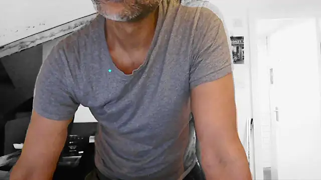 Snapshot of mista_sista_fista chatting on February 17, 2:30 am mista sista fista online show from February 17, 2:30 am