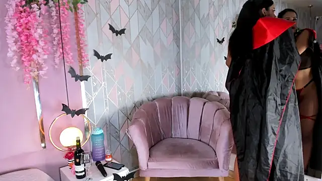 EmmaWilliam1 online show from November 1, 4:36 am