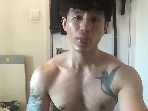 Snapshot of natenatejosh chatting on October 10, 8:24 am natenatejosh online show from October 10, 8:24 am