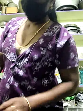 Snapshot of papukurty chatting on September 23, 12:35 am papukurty online show from September 23, 12:35 am