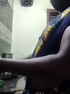 Snapshot of papukurty chatting on September 29, 2:00 pm papukurty online show from September 29, 2:00 pm