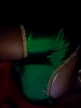 Snapshot of papukurty chatting on October 3, 11:57 pm papukurty online show from October 3, 11:57 pm