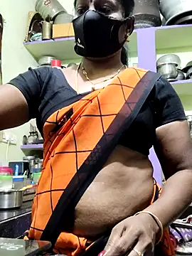 Snapshot of papukurty chatting on October 9, 4:10 am papukurty online show from October 9, 4:10 am