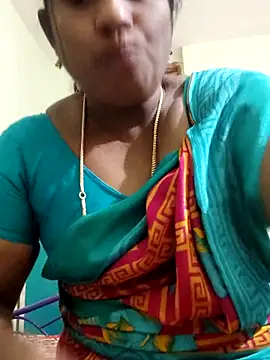 Snapshot of papukurty chatting on October 16, 8:37 am papukurty online show from October 16, 8:37 am