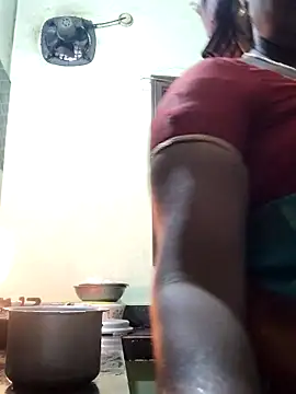 Snapshot of papukurty chatting on October 21, 2:45 am papukurty online show from October 21, 2:45 am