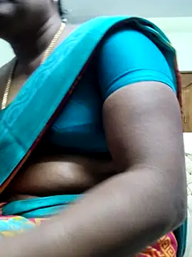 Snapshot of papukurty chatting on February 10, 1:59 pm papukurty online show from February 10, 1:59 pm