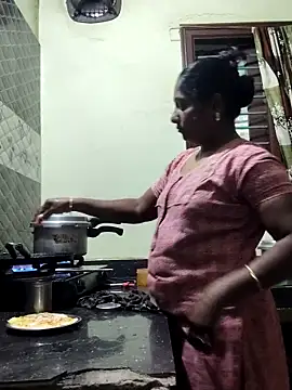 Snapshot of papukurty chatting on February 13, 2:29 am papukurty online show from February 13, 2:29 am